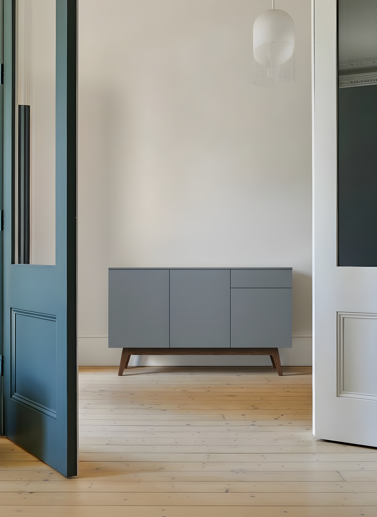 JUVA medium sideboard